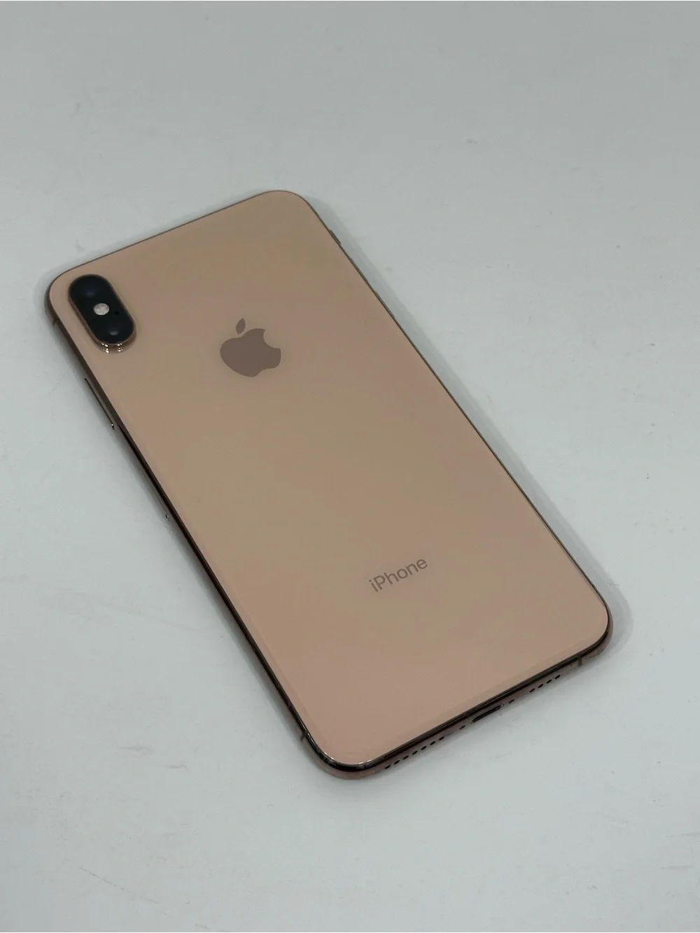 Apple iPhone XS Max - Gold - Cracked Screen /Powers On / For Parts or Repair -